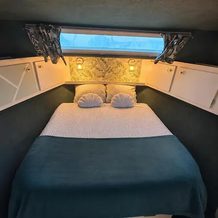 Nuit Insolite Dans Un Bateau Tekne *